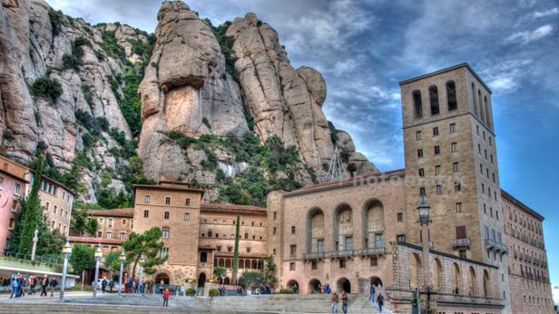 montserrat-caminada montserrat-caminada