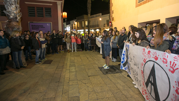 minut-silenci-gava-171115 minut-silenci-gava-171115