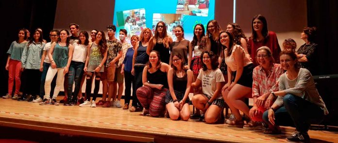 Alumnat de Gavà s'ha sumat al Sharing to Learn per promoure l'aprenentatge de l'anglès oral