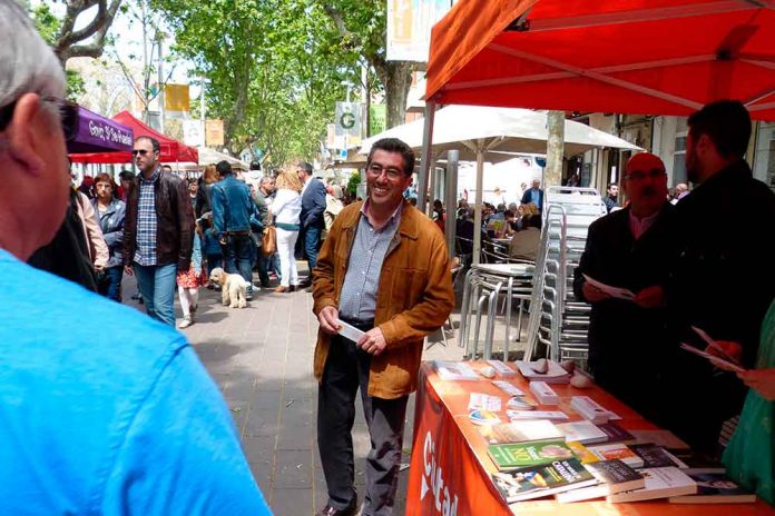 Ciutadans celebra Sant Jordi