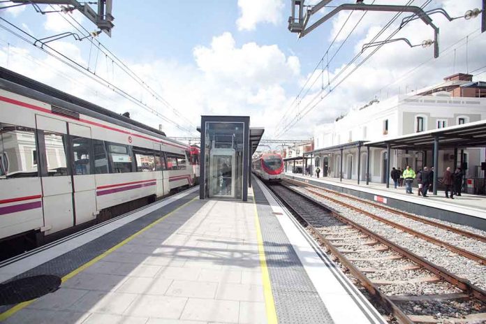 Les estacions de Renfe de Gavà i Castelldefels milloraran en operativitat