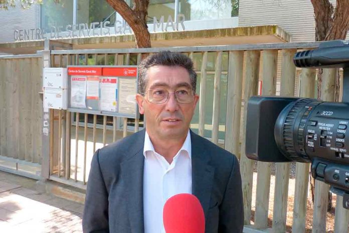 Miguel Ángel Ibáñez: “Els veïns de Gavà Mar volem serveis tot l’any”