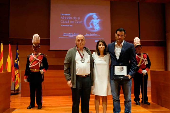 Medalla Ciutat Antonio López Juan Cortés