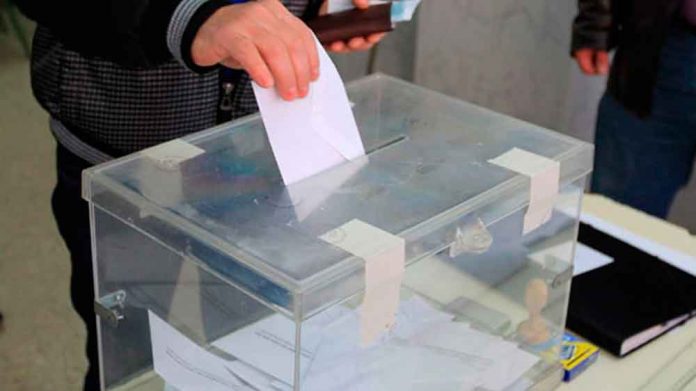 Obren amb normalitat els col·legis electorals a Gavà
