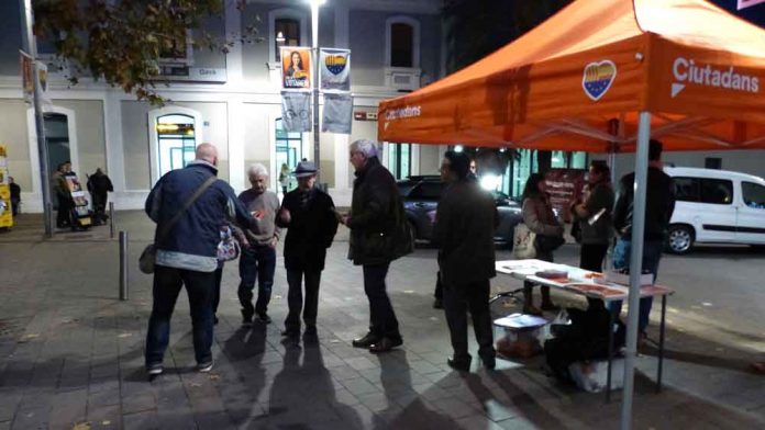 Ciutadans campanya Gavà carpa Renfe