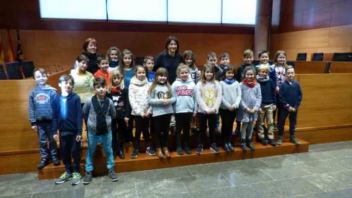 Infants del Santo Ángel visiten l’Ajuntament
