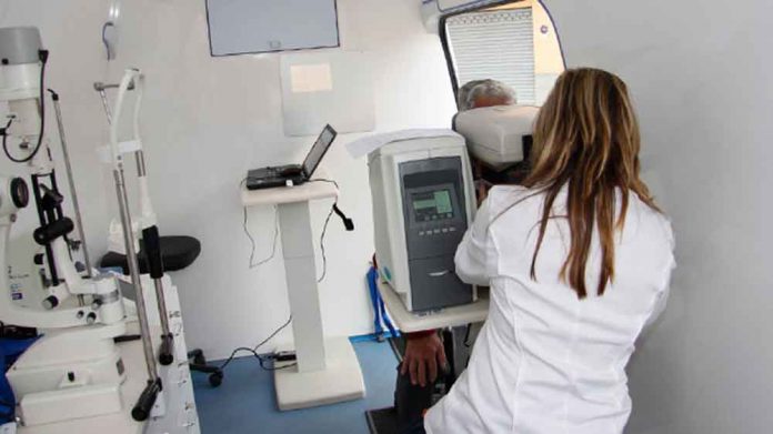 revisions gratuïtes a Gavà per prevenir el glaucoma