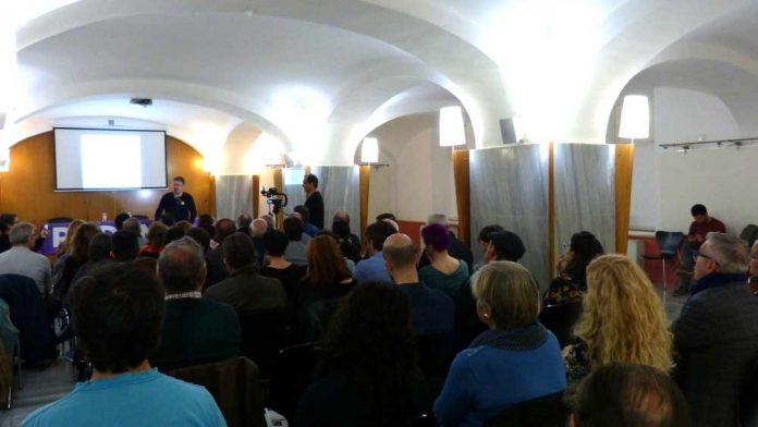 Domenech presenta a Gavà la seva candidatura per liderar Podem