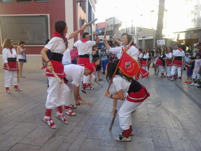 Els Bastoners de Gavà a punt per a la seva Diada