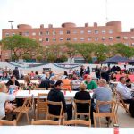 Veïns-i-comerç-de-les-Colomeres-fan-festa