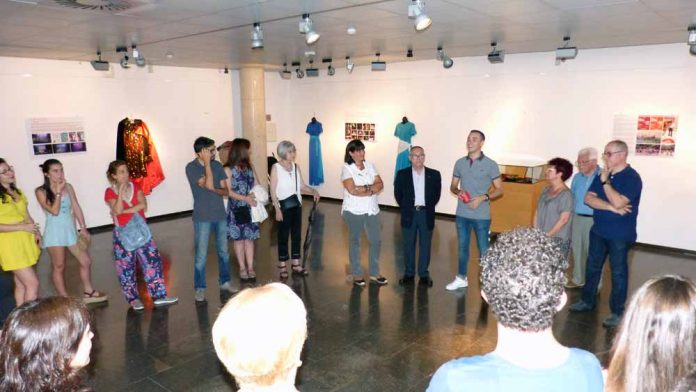 Exposició sobre els 20 anys de Esbart Brugués