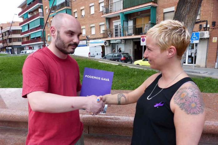 primaries-podemos-140618 Arnau Luque pren aquesta decisió per donar més visibilitat a les dones