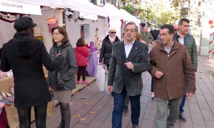 ciutadans-151218 Martín Barra al Mercat de Sant Nicasi