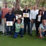 Foto de família dels organitzadors, de participants i restauradors guanyadors