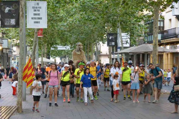 flama-canigo-210619 Diumenge arriba La Flama del Canigó a Gavà