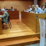 Intervenció de Les Agulles amb Alicia Garrote al faristol