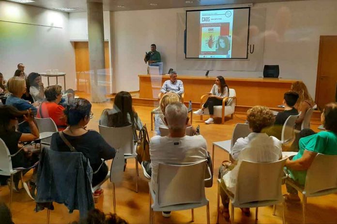 Anna Garcia presenta el seu poemari