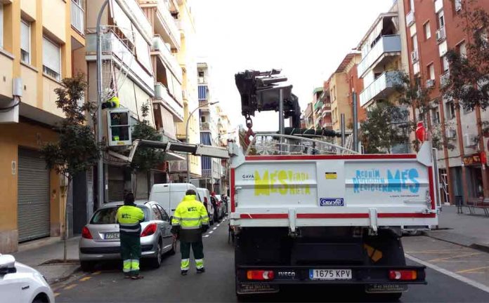 Tallat el carrer Sant Lluís pels llums de Nadal