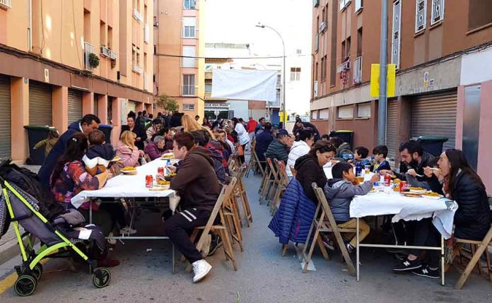 Festa del 48 aniversari a Ausiàs March