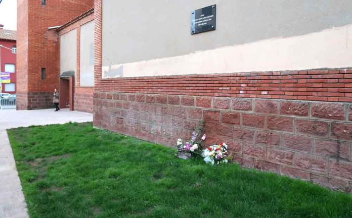 Jardí dedicat a Esther Paniagua i Caridad Álvarez