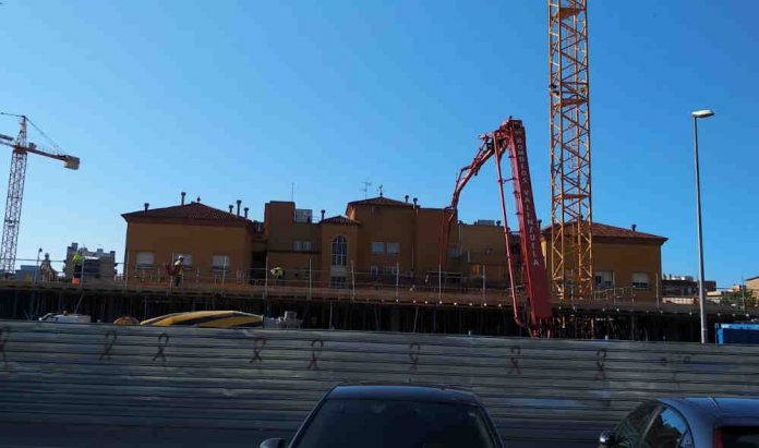 Represes les obres al Hospital de Viladecans