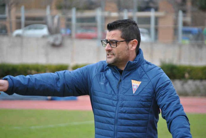 camilo 140520 Juan Camilo deixa la banqueta del CF Gavà