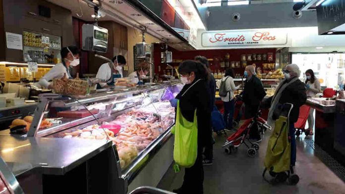 El Mercat del Centre amplia horari