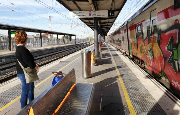 Renfe recupera de forma gradual la seva activitat