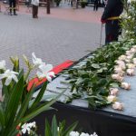 Ofrena floral en l’acte d’homenatge d’ahir