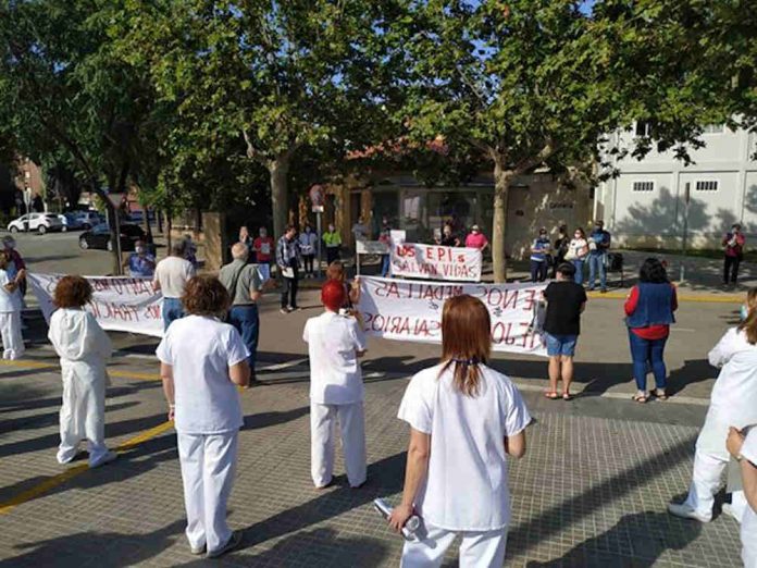 mani 100620 Els sanitaris reclamen millores
