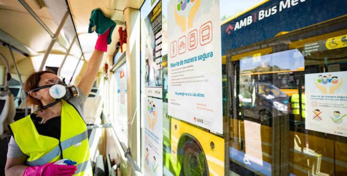 El bus metropolità incorpora serveis addicionals de neteja i desinfecció