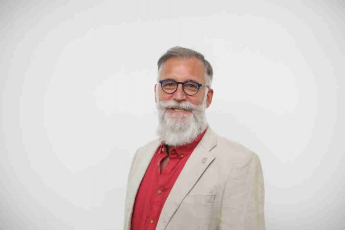 Toma de posesión del acta de concejal de Luis Guitart