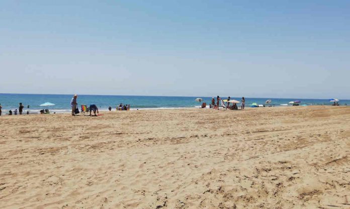 Es redueix aforament a la platja