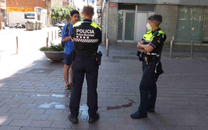 Controls policials per evitar contagis
