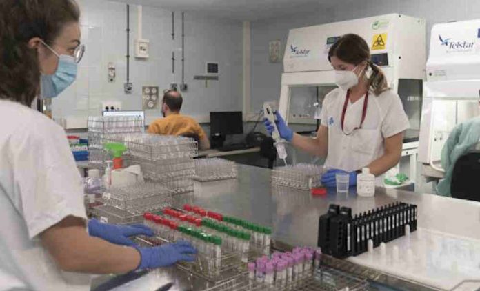 Es multipliquen per 6 les proves PCR setmanals