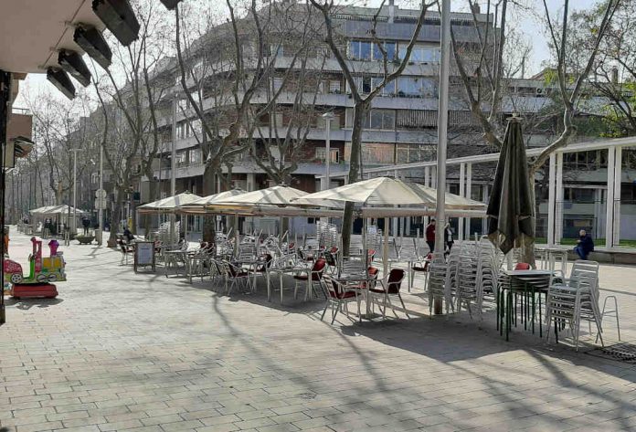 La restauració podrà servir sopars a partir del dia 10