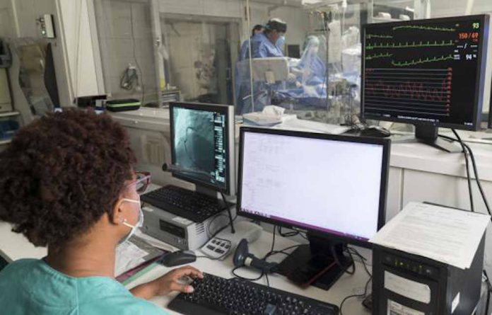 Bellvitge pionero en España en utilizar una innovadora bomba cardíaca percutánea