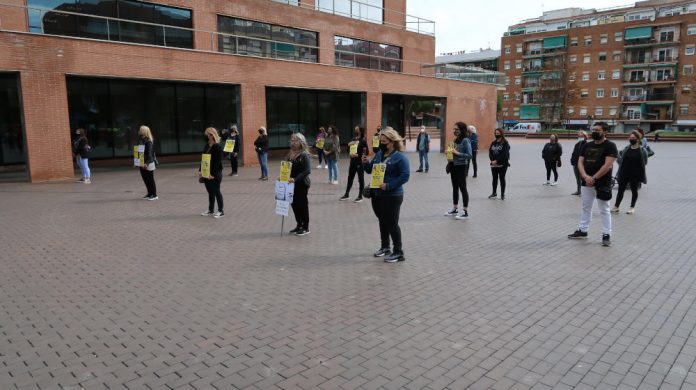 Les perruqueries es tornen a manifestar per reclamar la baixada de l’IVA perruqueries