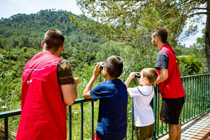 Es busquen observadors per catalogar flora i fauna dels parcs i platges