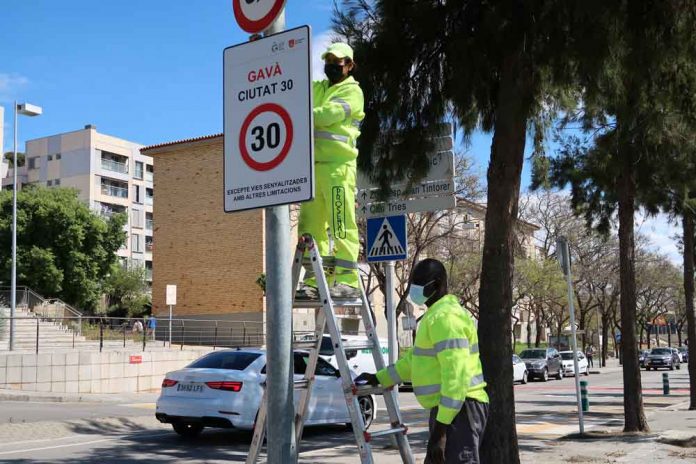 Velocitat màxima de 30 a tots els carrers amb un sol carril