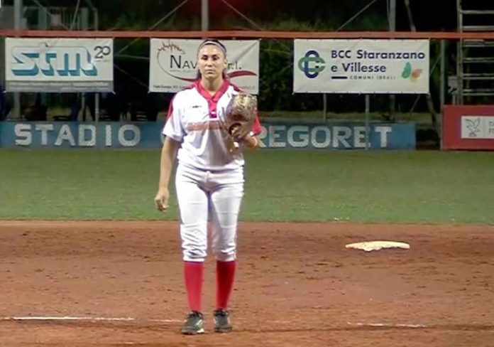 Paula Morbelli, del Projecte Sofball decisiva en el triunfo ante Francia