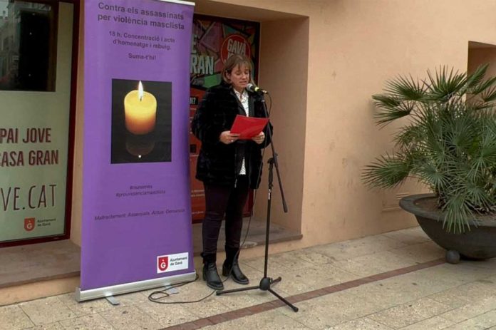 Minut de silenci per les víctimes de la violència masclista