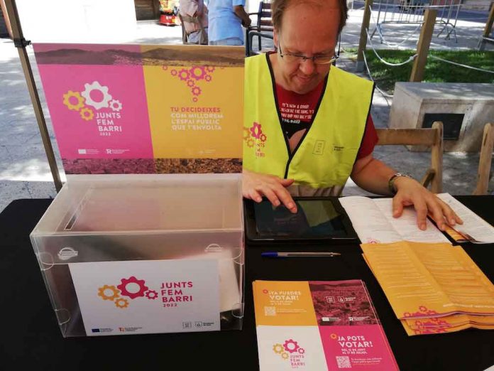 Un dels punts de votació serà l'espai públic amb persones que informaran de tot el procés