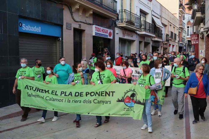 Convocada una manifestació per aturar el Pla de Ponent