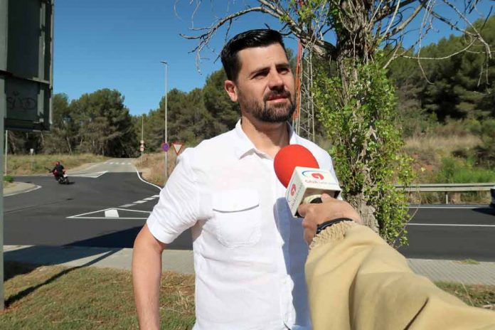 Ciutadans reivindica la reforma de la carretera a can Espinós