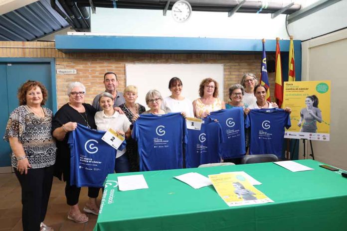Arriba la III Marxa Contra el Càncer a Gavà