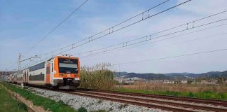 Renfe habilitarà autobusos durant les obres de l’estació de Castelldefels Es restableix el servei de Rodalies