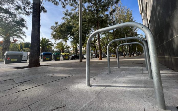 aparcabicis 111223 nous aparcabicis a Gavà