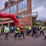La sortida de la caminada va tenir lloc puntualment a les 18:00 del dissabte 27