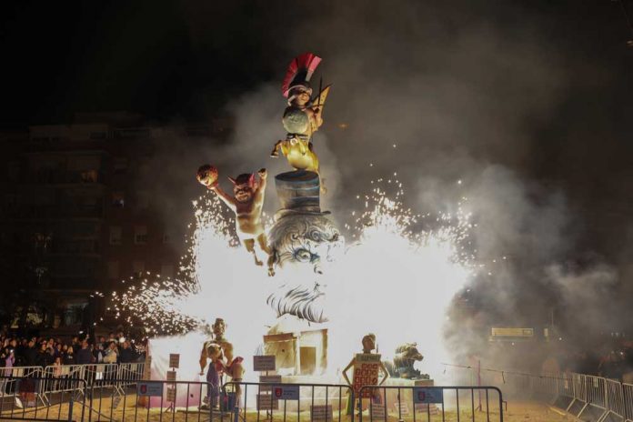 A punt per a les Falles 2024